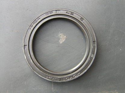 Picture of OIL SEAL 32x42x6 W RUBBER AT-09631D,