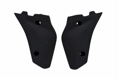 Picture of LOWER RADIATOR SCOOPS 06-11 HS RACETECH CVHSQNRLO06