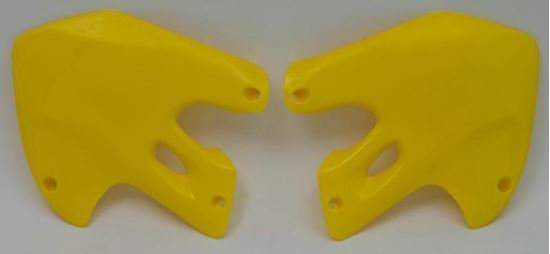 Picture of RADIATOR SCOOPS 98-00 RM125/25 RACETECH CVRM0GI9600